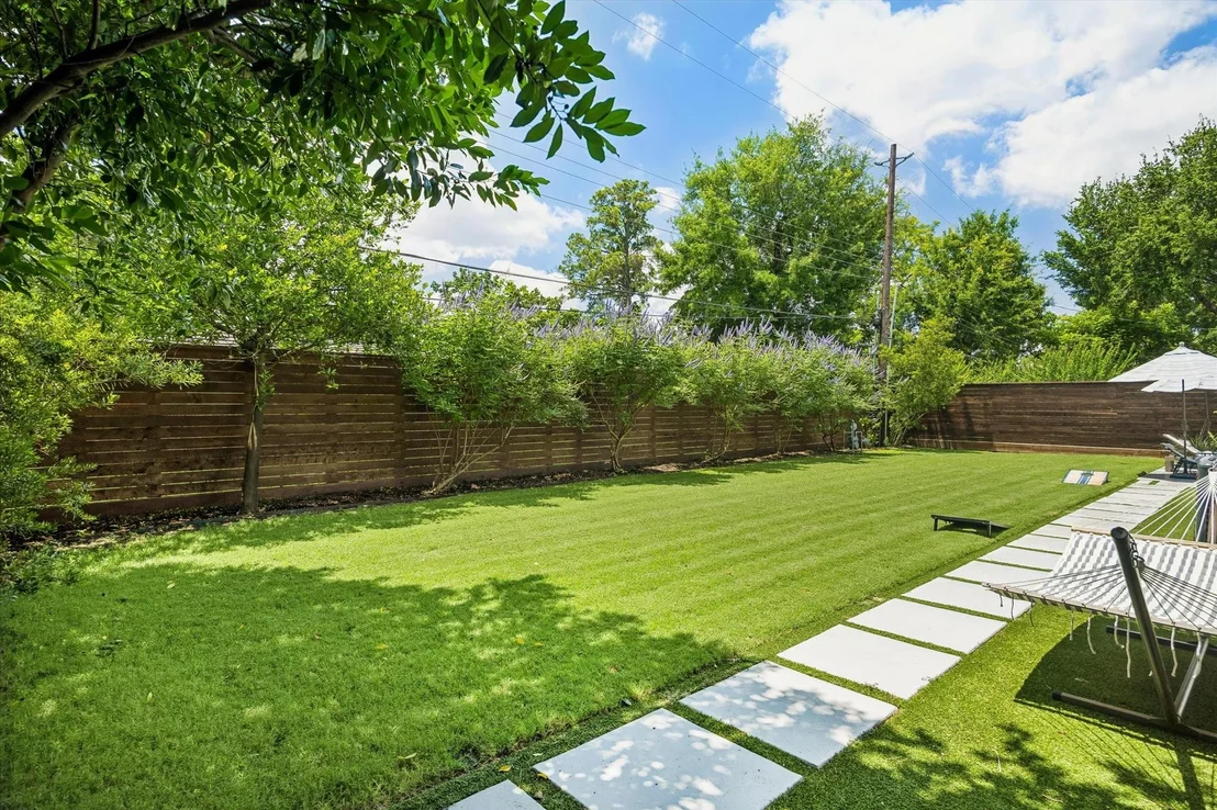 Photo of 9769 Oak Point Drive