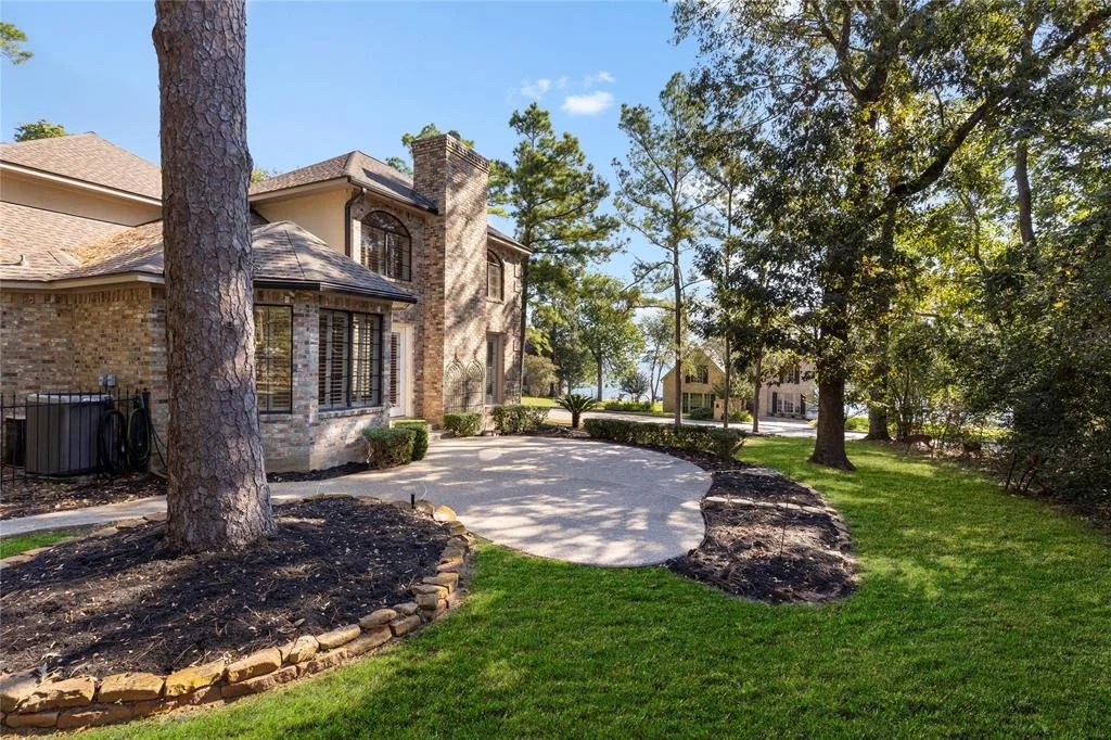 Photo of 13413 Northshore Drive