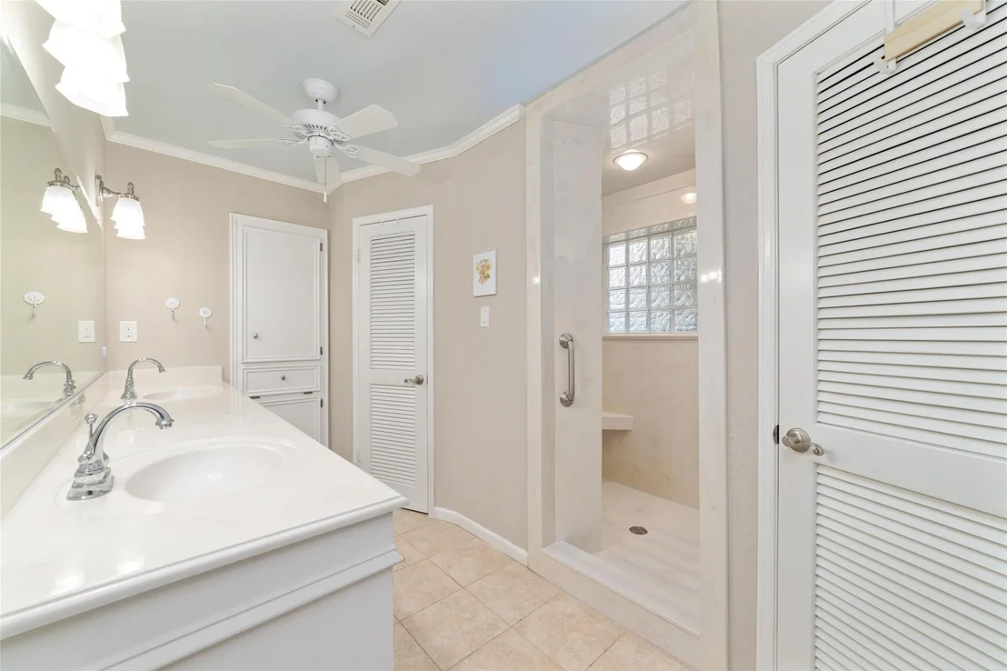 Photo of 5930 Old Lodge Drive