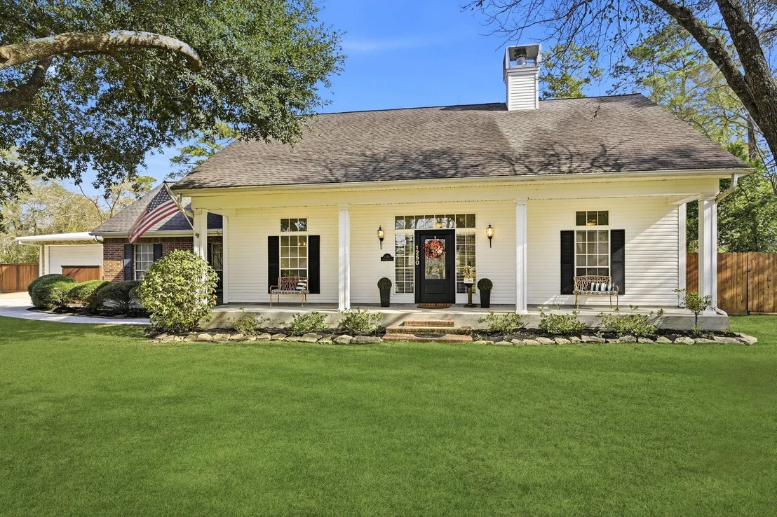 Photo of 1250 Heritage Lane