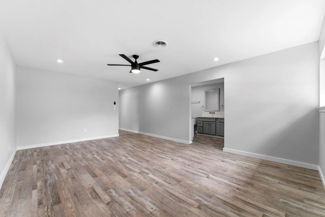 Photo of 206 W North Hill Drive