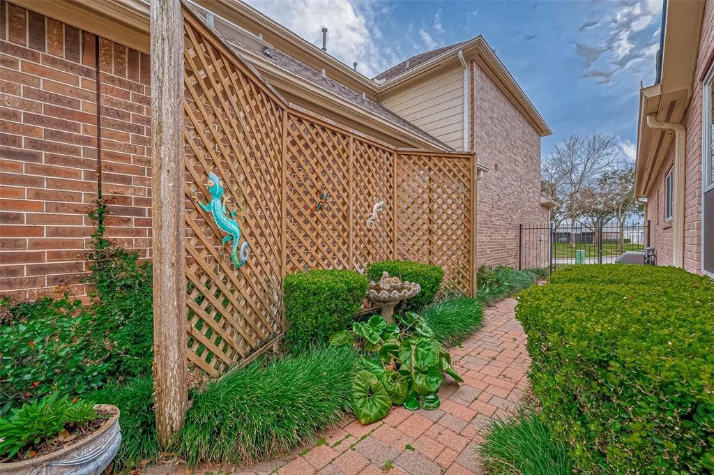 Photo of 5 Parkway Place