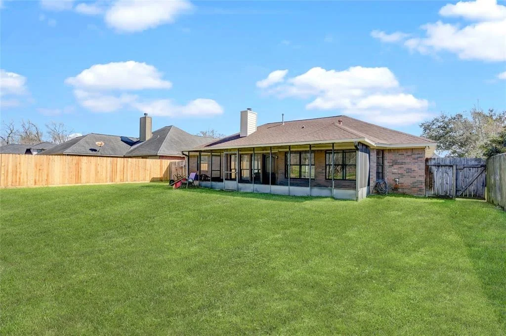 Photo of 1004 Mockingbird Lane