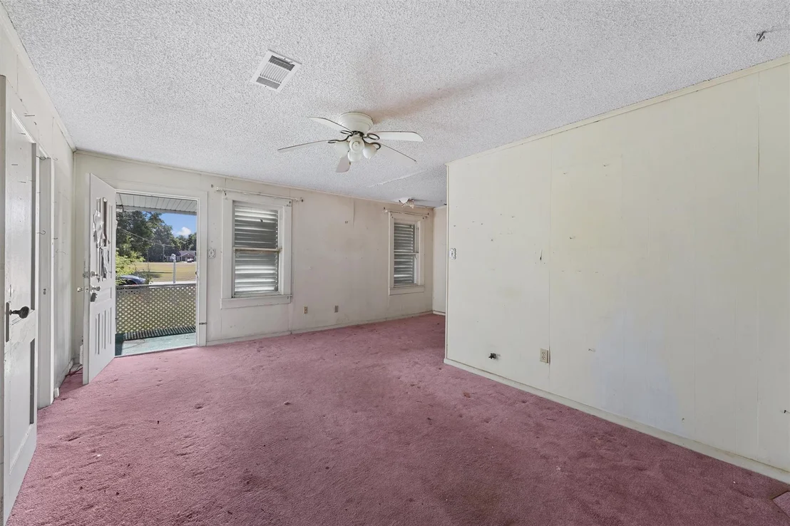 Photo of 121 Lake Road