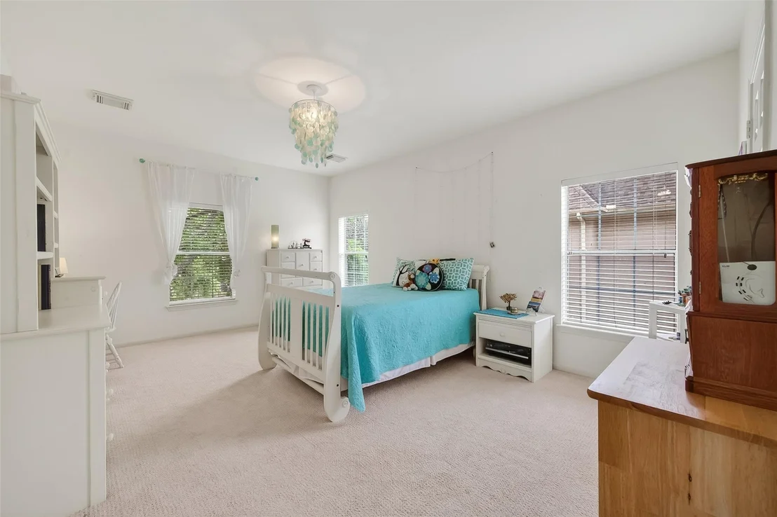 Photo of 15 Stonecliff Circle