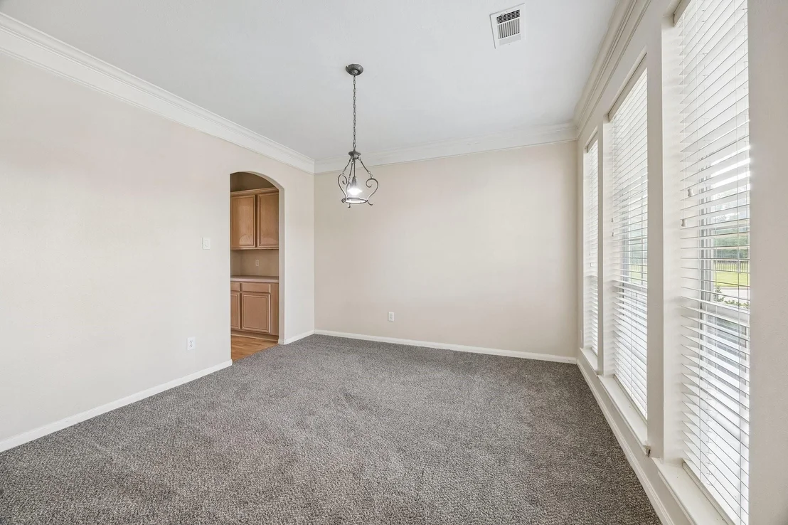 Photo of 18502 Mill Path Court