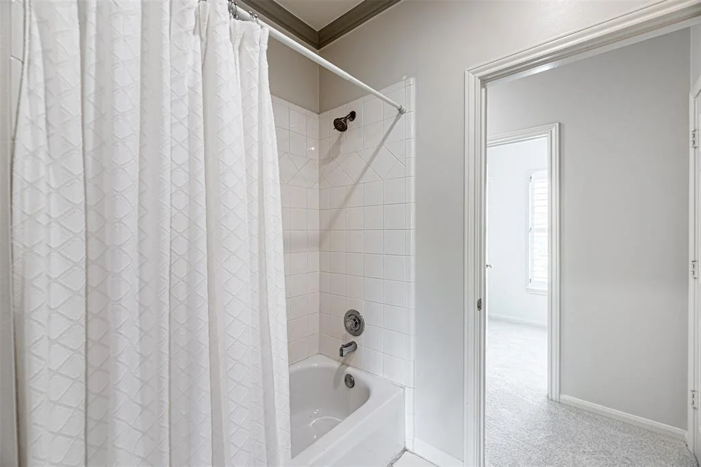 Photo of 27 Hudson Circle