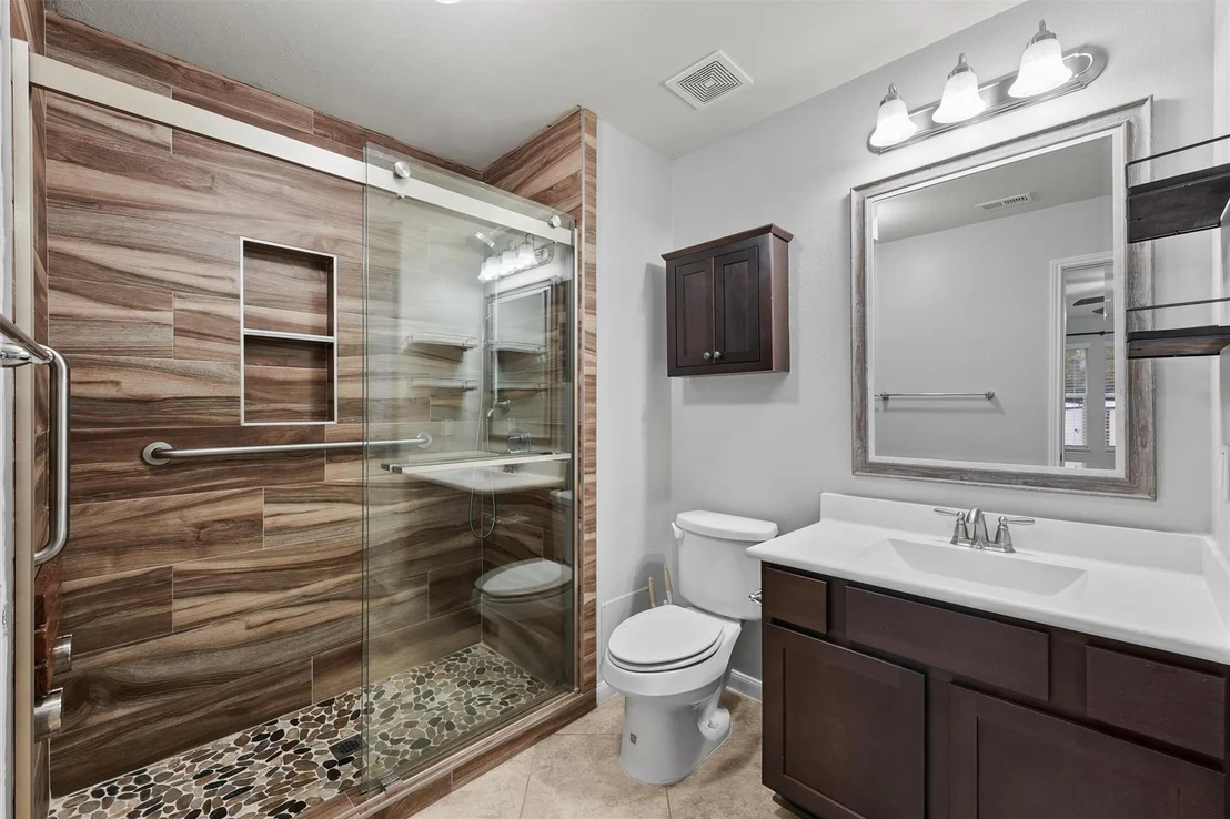 Photo of 610 Carriage View Lane