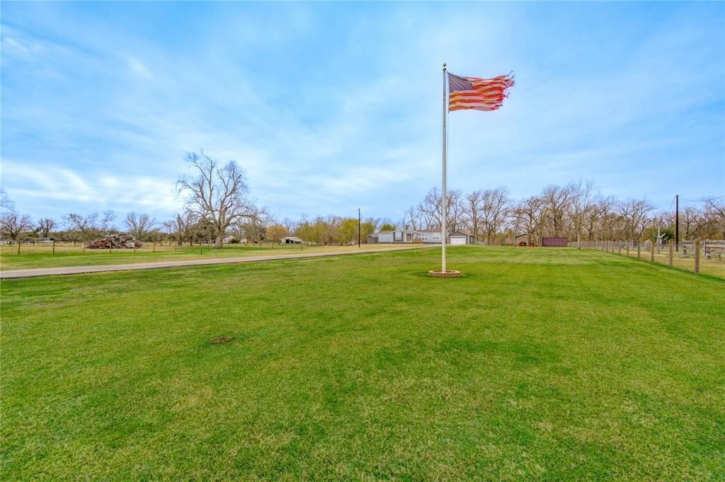 Photo of 6228 County Road 42