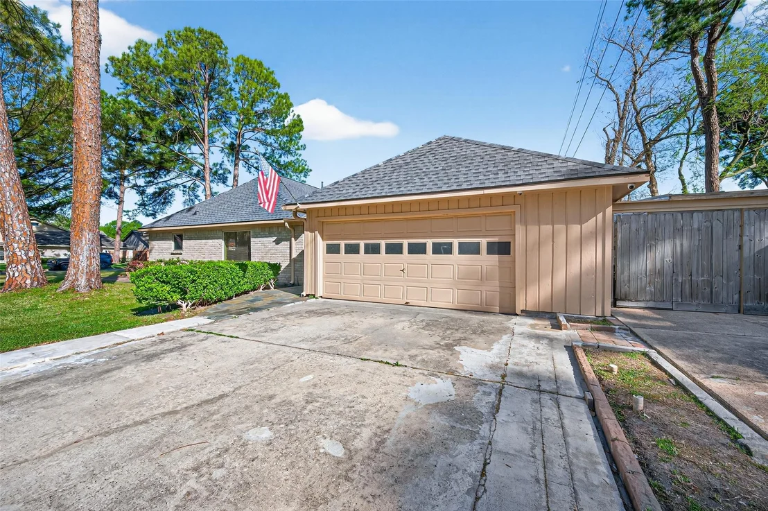 Photo of 8102 Bo Jack Drive