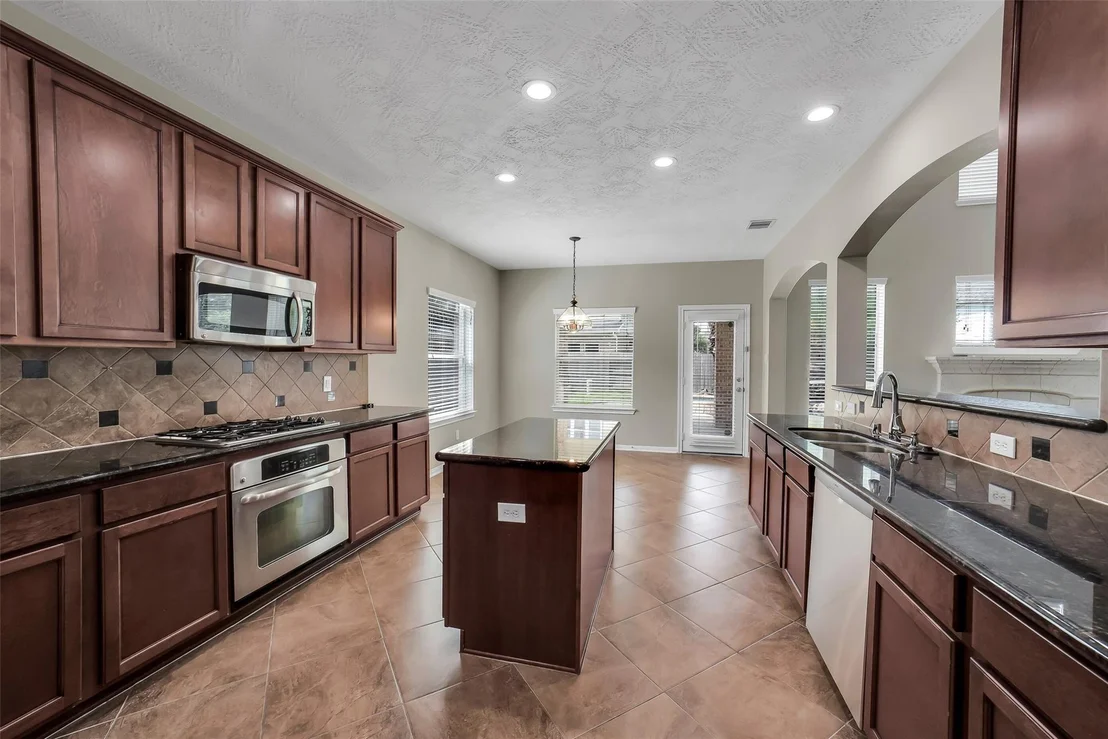 Photo of 25911 Shady Dawn Lane