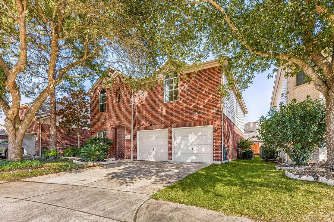 Photo of 6315 Linfield Bluff Lane