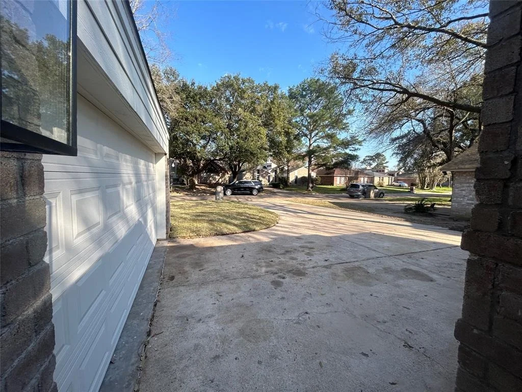 Photo of 6119 Fuller Street