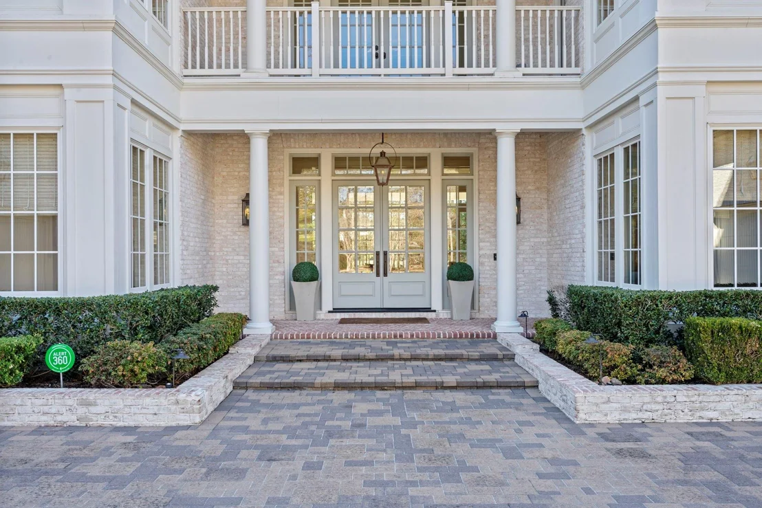 Photo of 836 Eagle Pointe