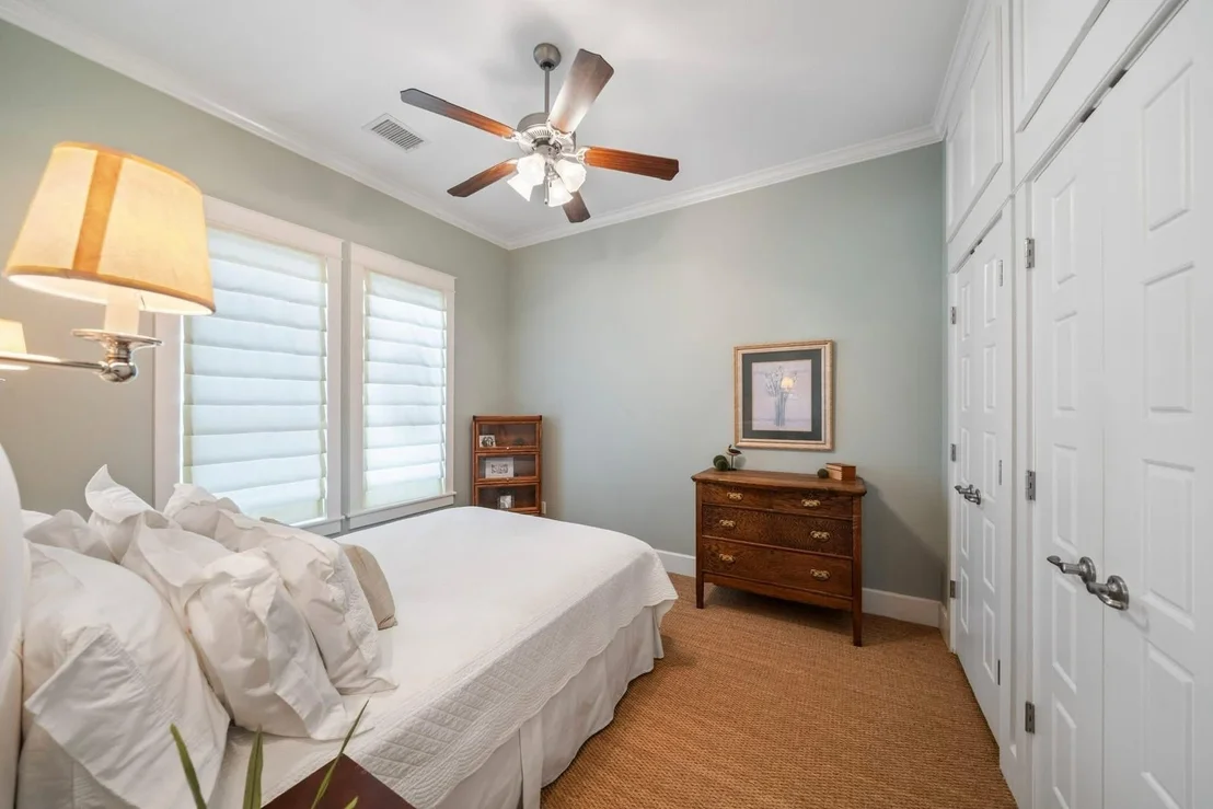 Photo of 16 Balboa Road