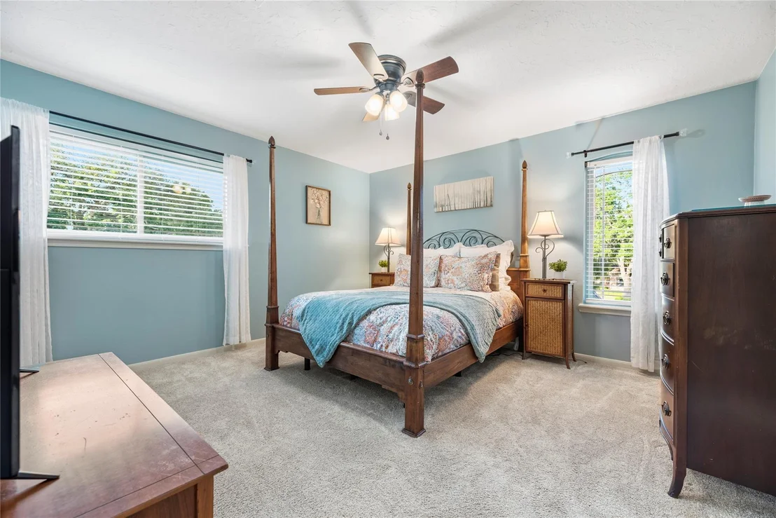 Photo of 2933 E Elm Circle