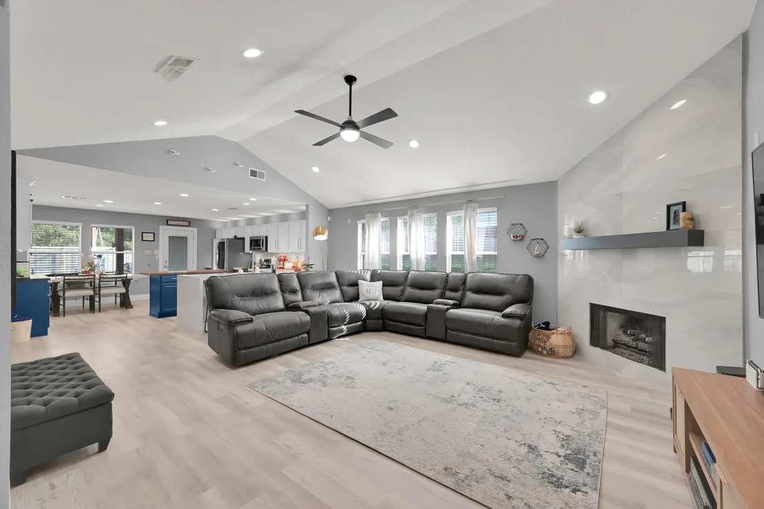Photo of 123 Genesee Ridge Drive