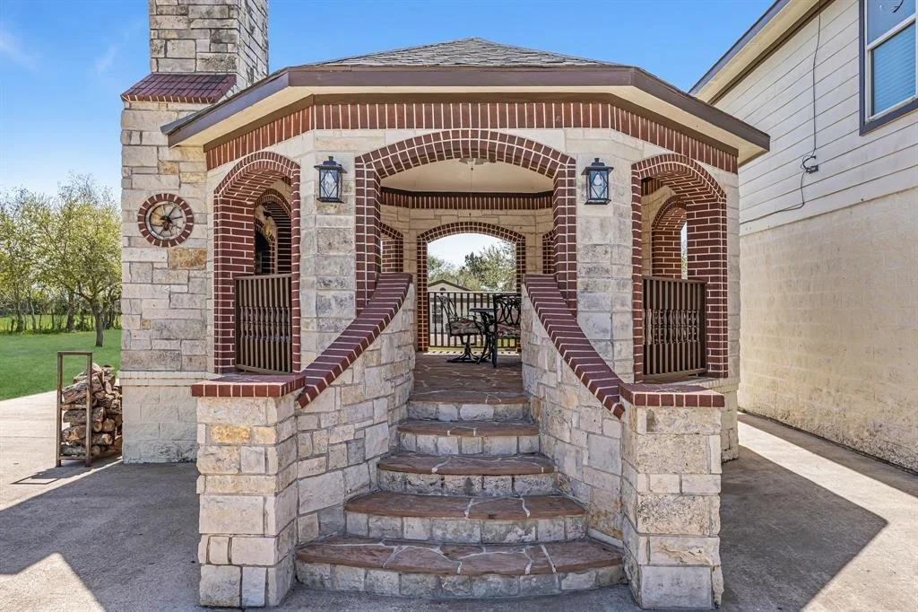 Photo of 1112 Misty Way Drive