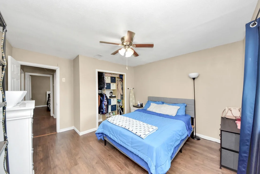 Photo of 904 Sunset Dr Drive