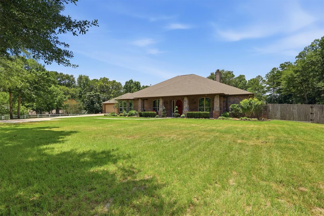 Photo of 151 Lyndsey Drive