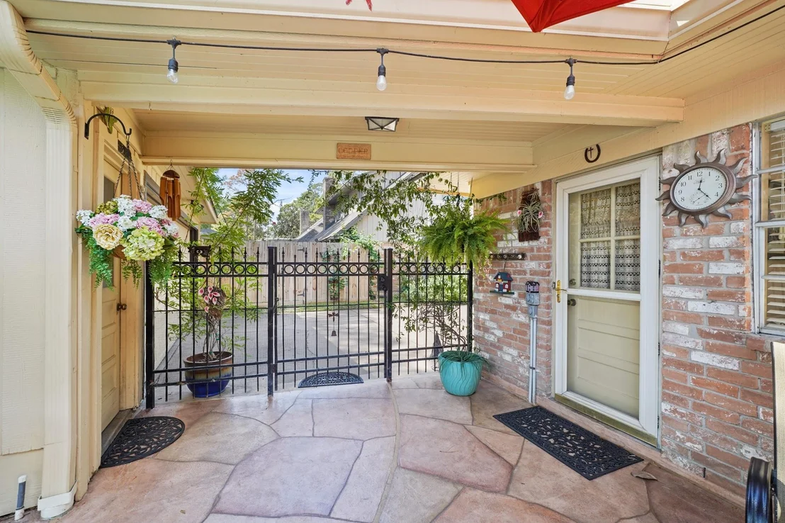 Photo of 5815 Queensgate Drive