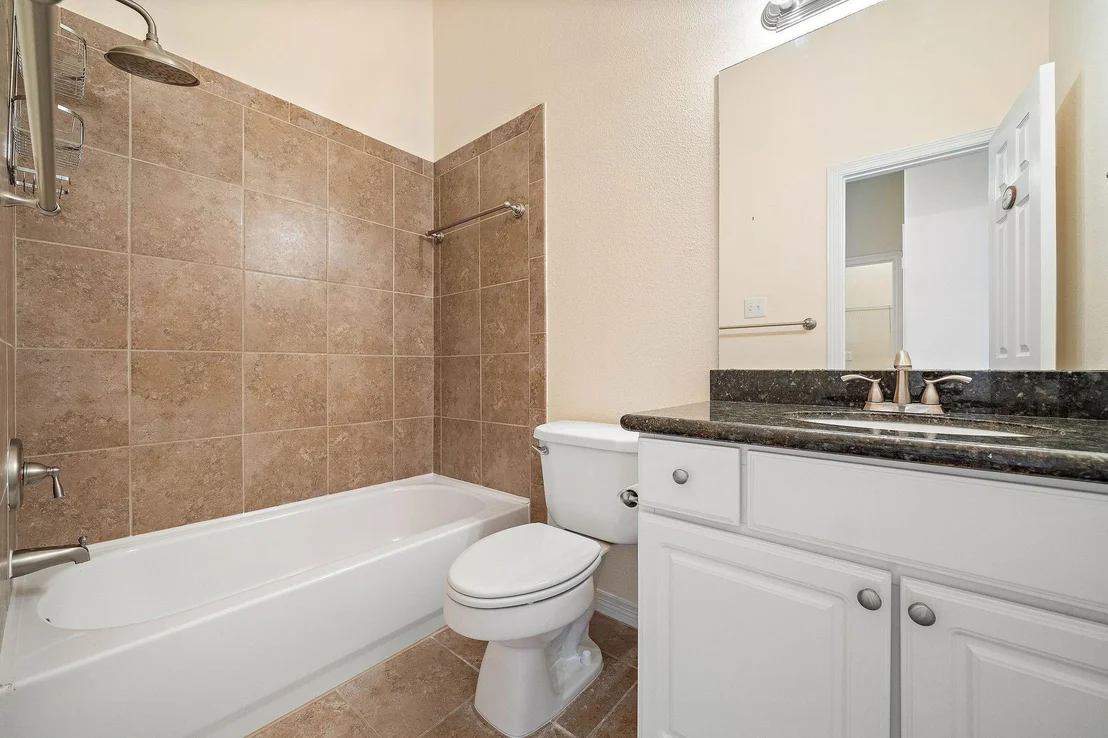 Photo of 912 Sweet Pine Drive