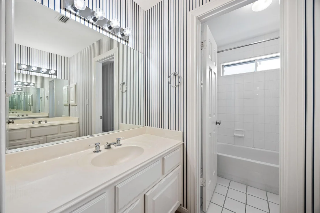 Photo of 14110 Glasgow Place