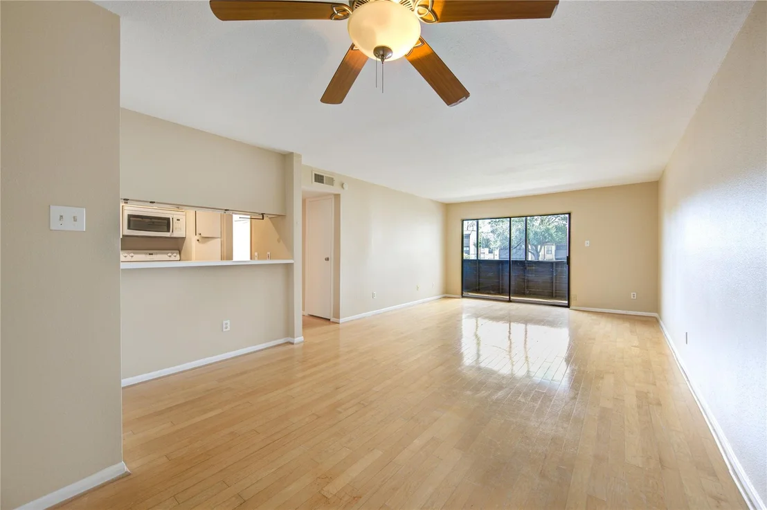 Photo of Unit 21 at 3055 Walnut Bend Lane