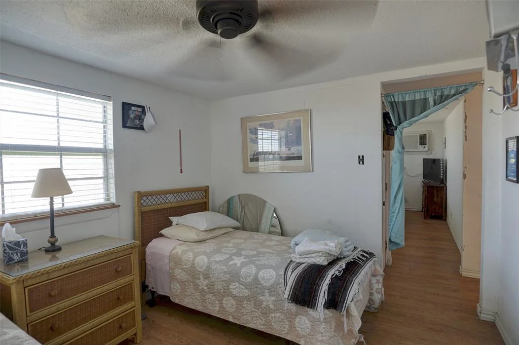 Photo of 814 Monument Drive