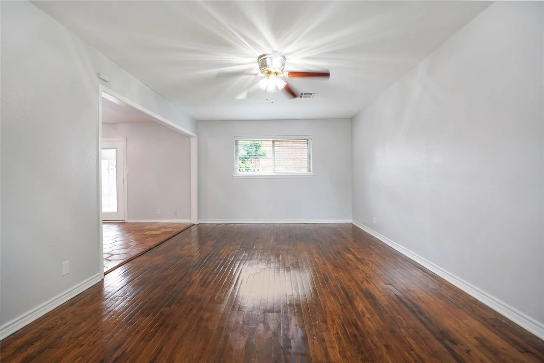 Photo of 10010 Westview Drive