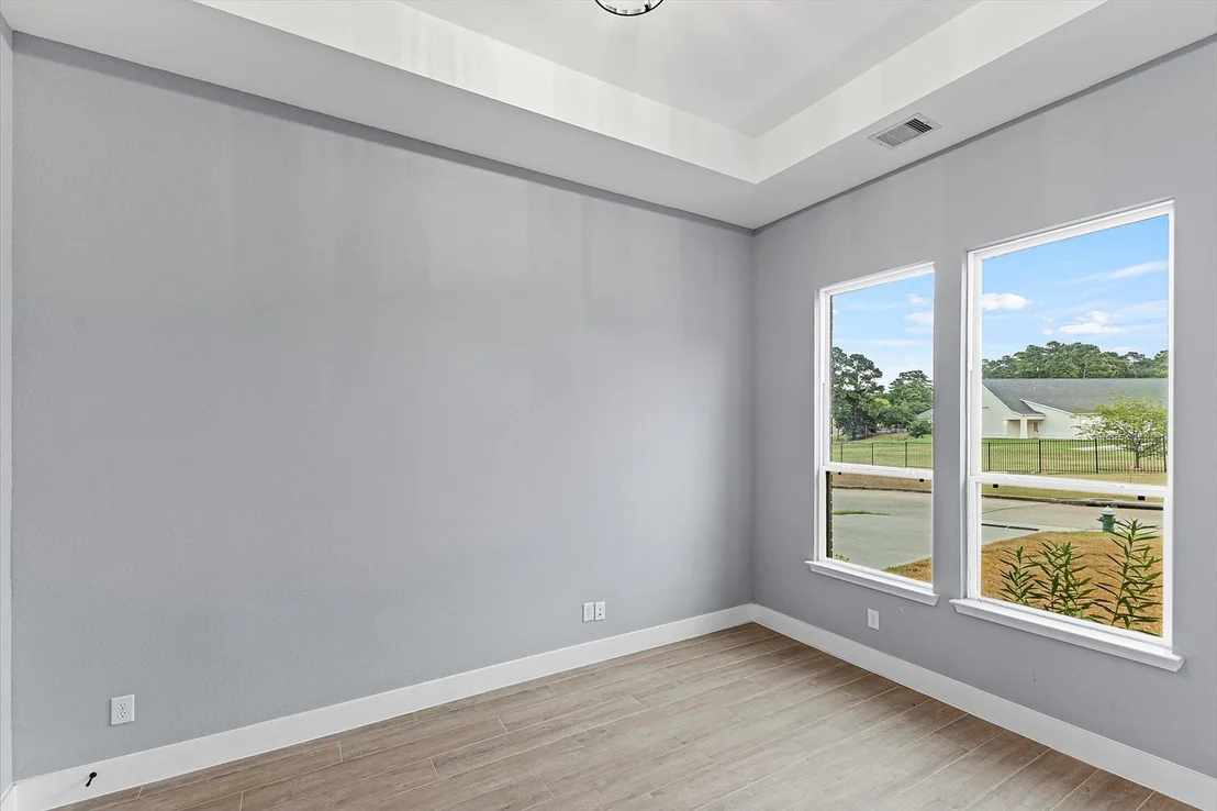 Photo of 250 Hampton Glen Road