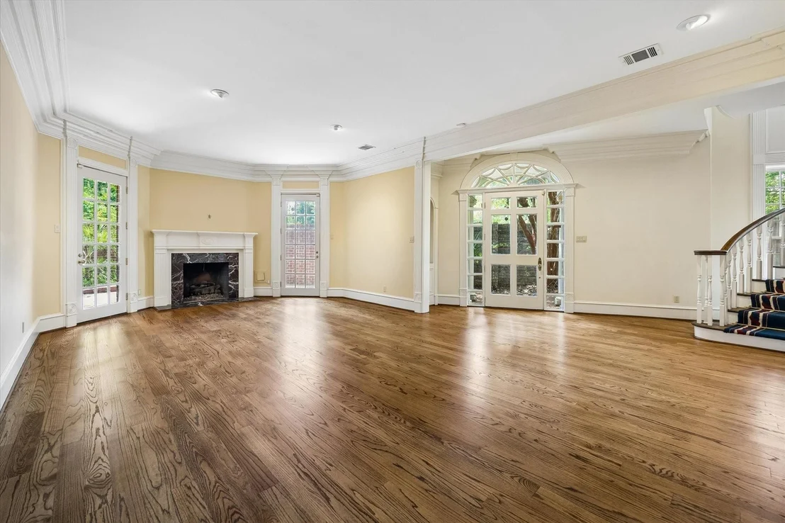 Photo of 1 Pine Briar Circle