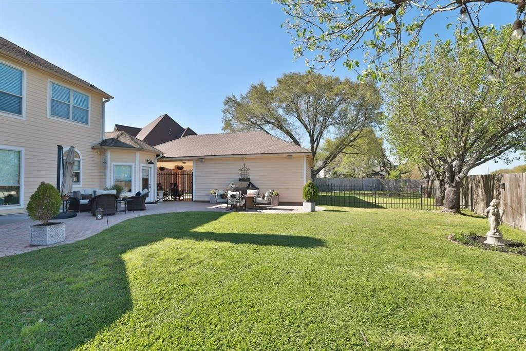 Photo of 17102 Oak Dale Drive