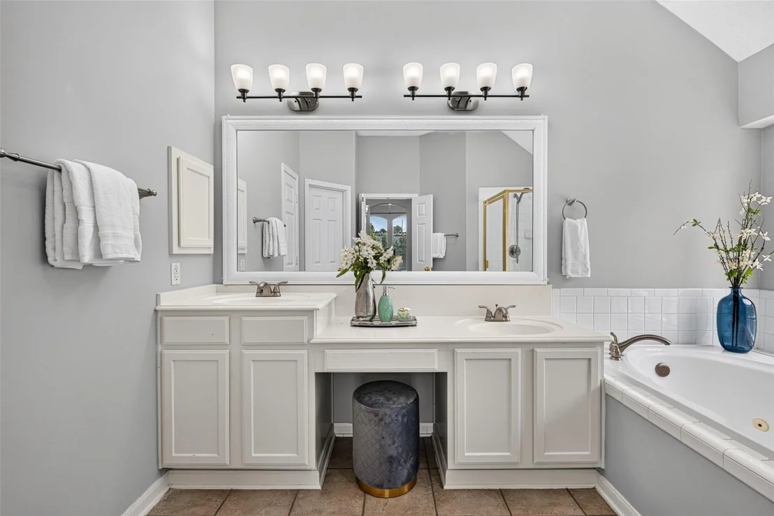 Photo of 3926 Shadow Cove Drive