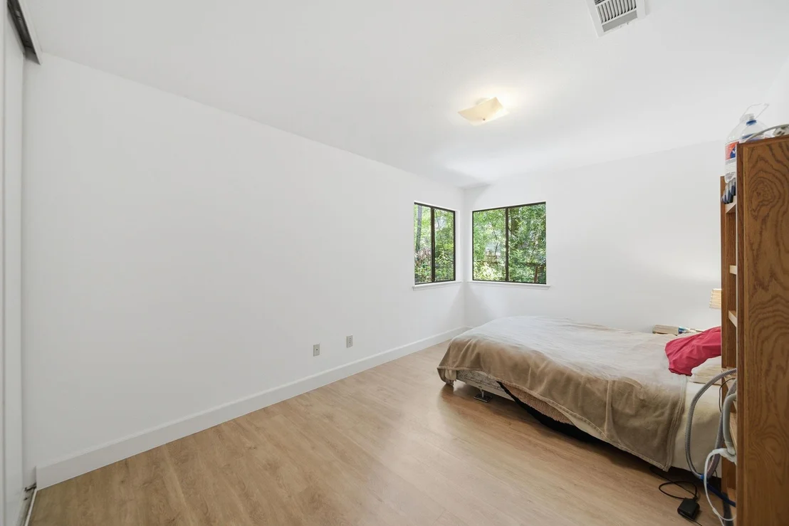 Photo of 135 E Wilde Yaupon