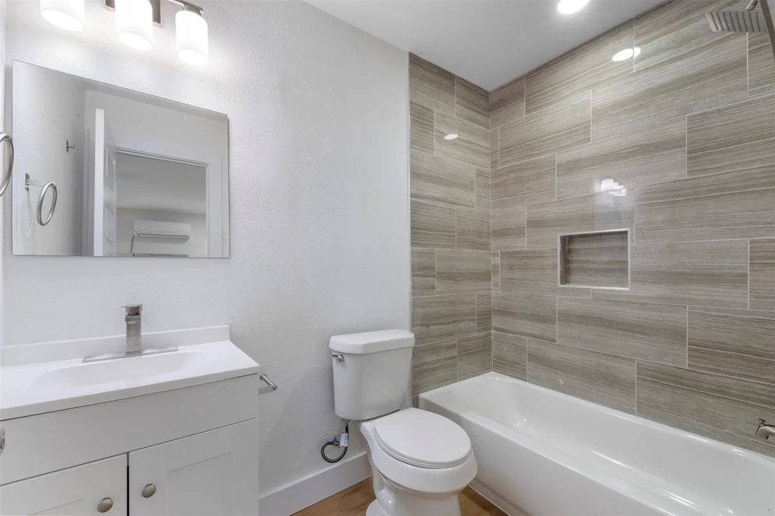 Photo of 6403 Acorn Forest Drive