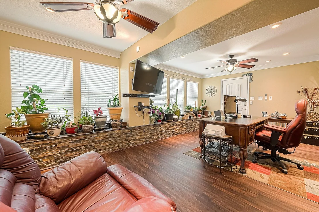 Photo of 792 W Bayshore Drive