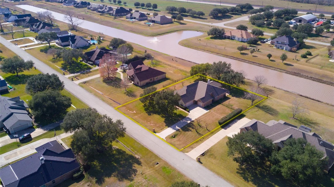 Photo of 3327 River Bend Drive