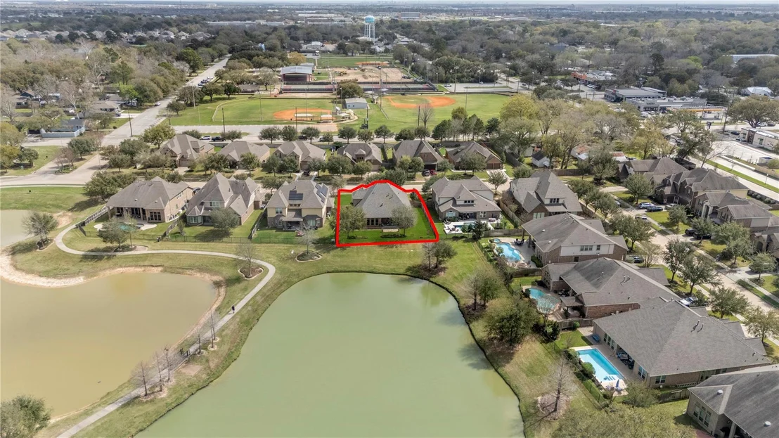 Photo of 5811 Green Meadows Lane