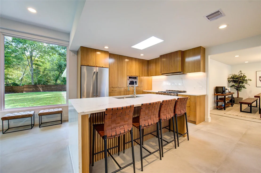 Photo of 303 Isolde Drive