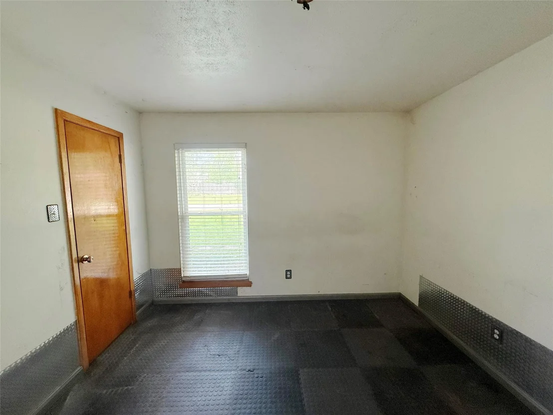 Photo of 341 Maple Lane
