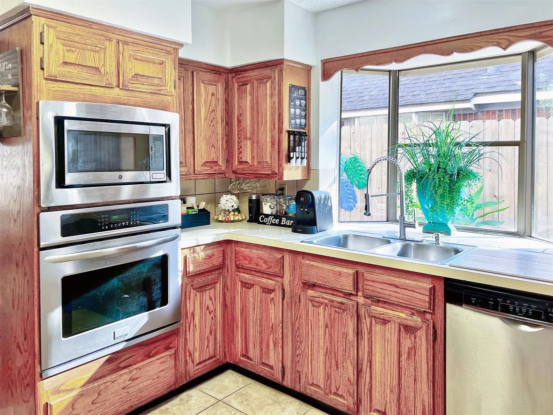Photo of 12510 Millvan Drive