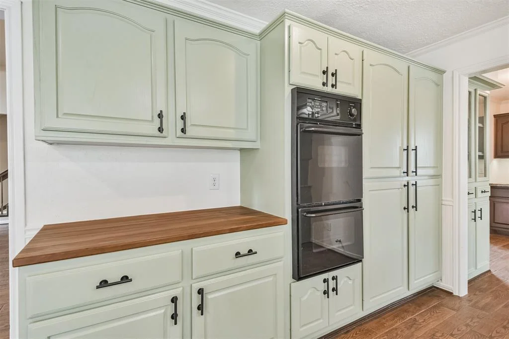 Photo of 6210 Meadowtrace Drive