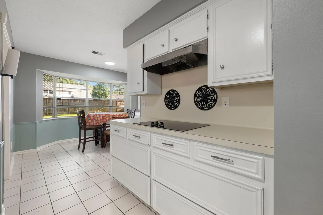 Photo of 5938 Foresthaven Drive