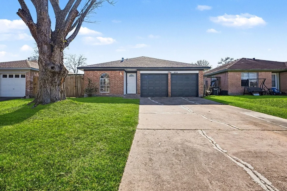 Photo of 1805 Chickadee Drive