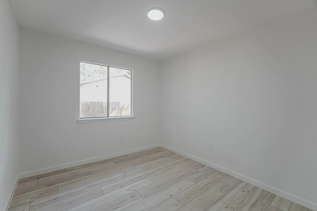 Photo of 5311 Oaklynn Drive