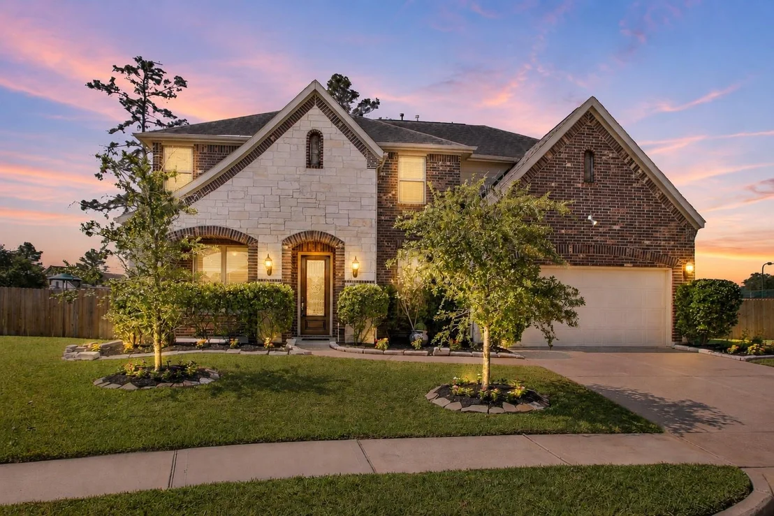 Photo of 9039 Charncross Lane
