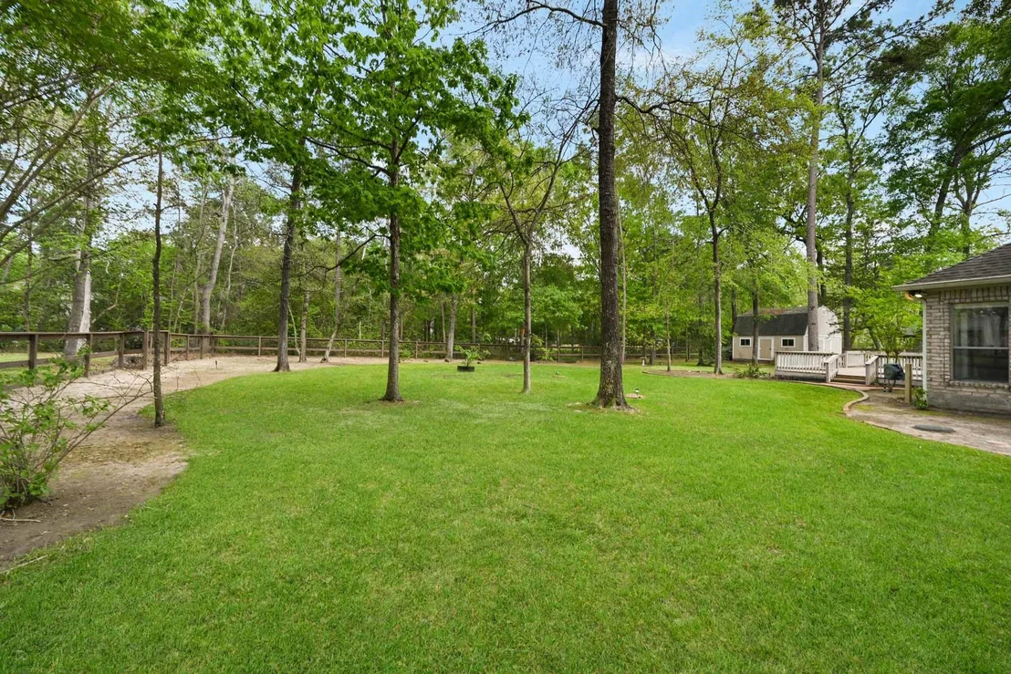 Photo of 11995 White Oak Crossing