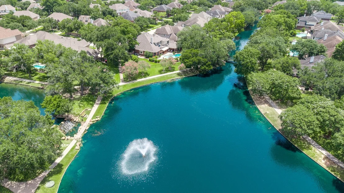 Photo of 15823 Lake Loop Drive