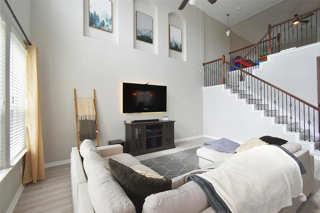 Photo of 9919 Silver Terrace Drive